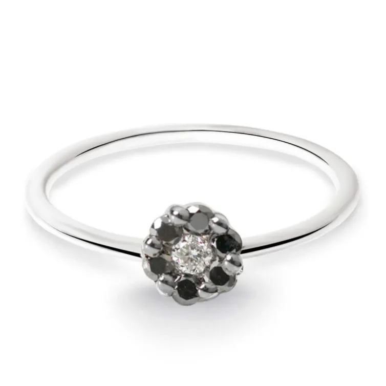 Anillo Diamantes Negros y Blanco Camelia 0.11