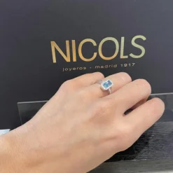 Anillo Oro Zircon Azul Sello Baguette