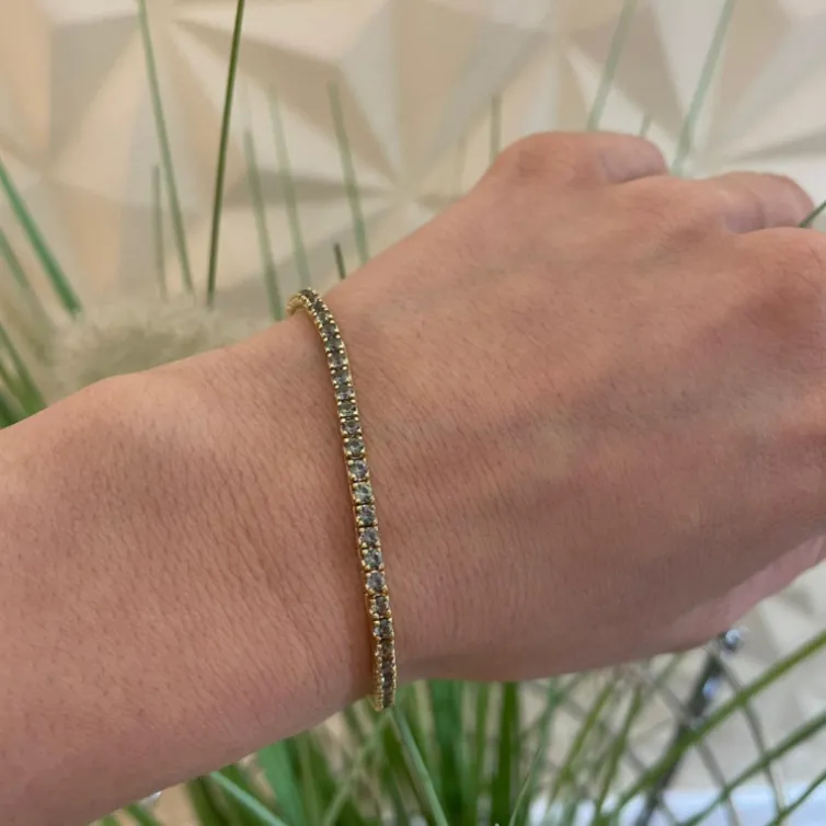 Pulsera Zafiros Verdes Claro 3.80Ct Oro Amarillo Rainbow